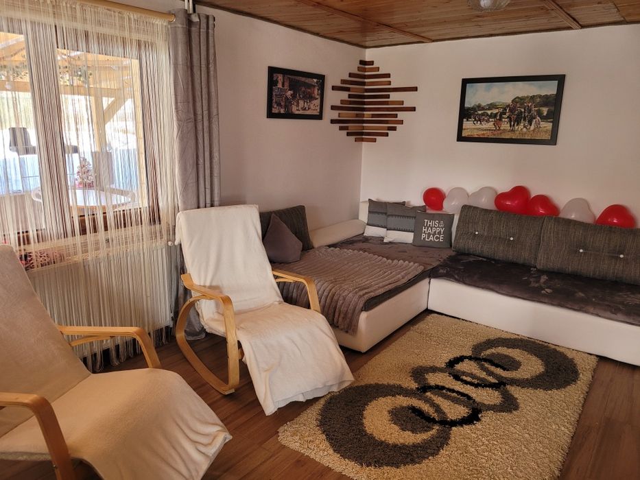 Cabana "Bârlogul ursilor" /TOPLITA 900 lei pe noapte