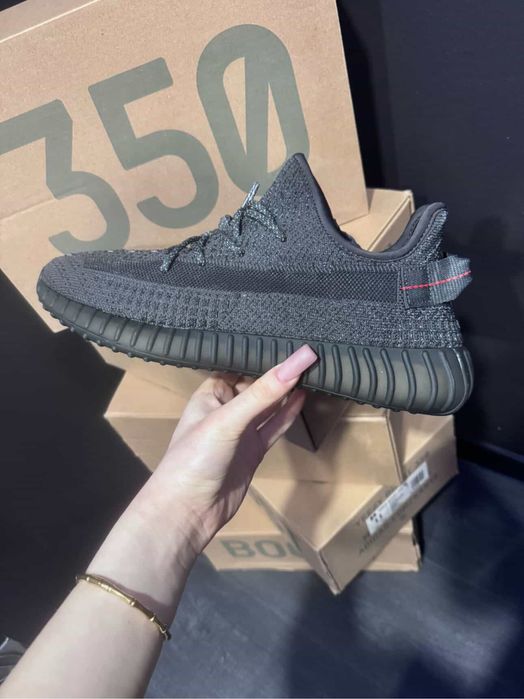 Adidas Yeezy Boost 350 V2
