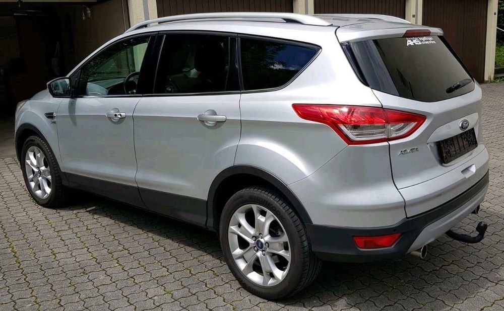 Ford Kuga  4x4 Titanium
