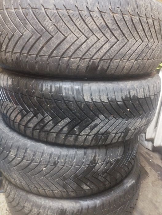 Продам резину 235/55 R19