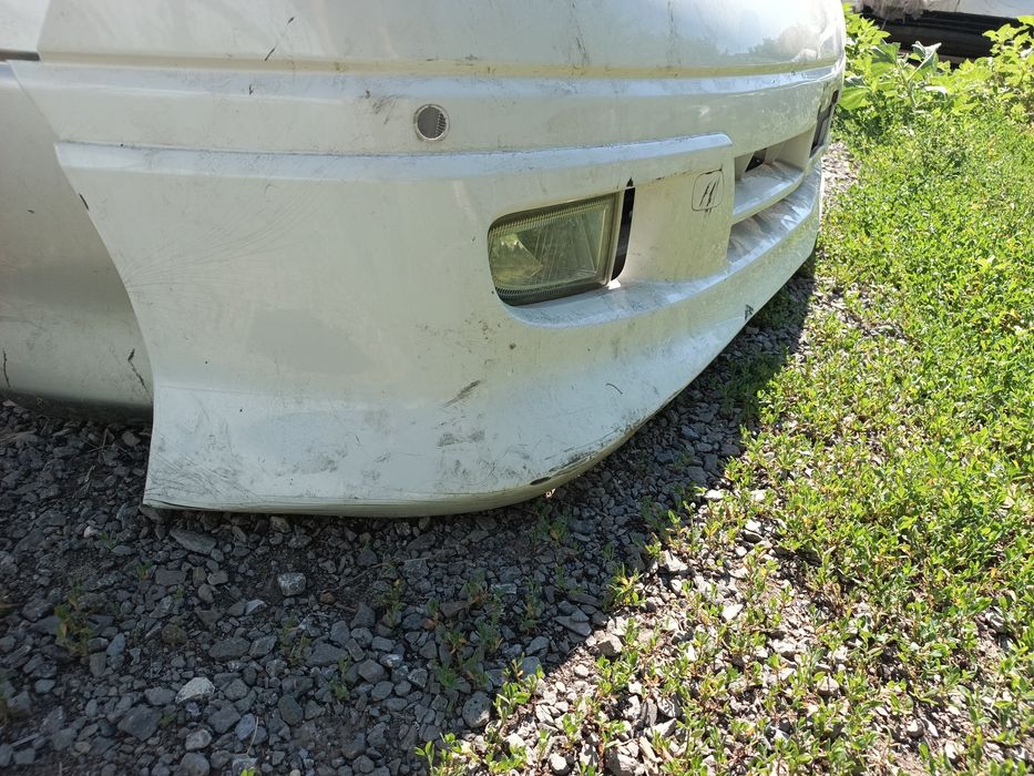 Тойота Эстима Превия бампер до 2005 г