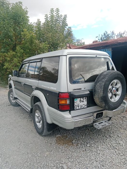 Продам Mitsubishi Pajero 2