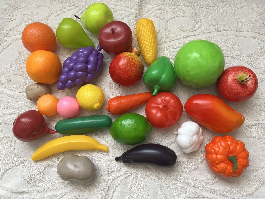 Фрукты и овощи (игрушки)