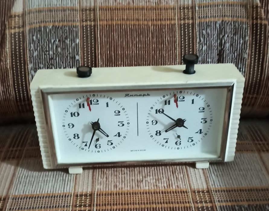 Часы для игры в шахматы