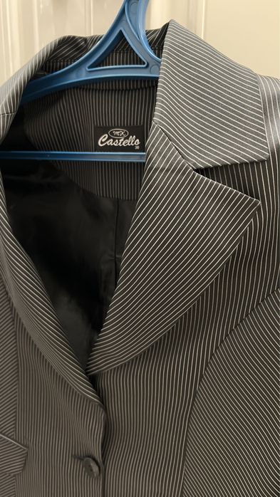 Пиджаки по 6000 тг