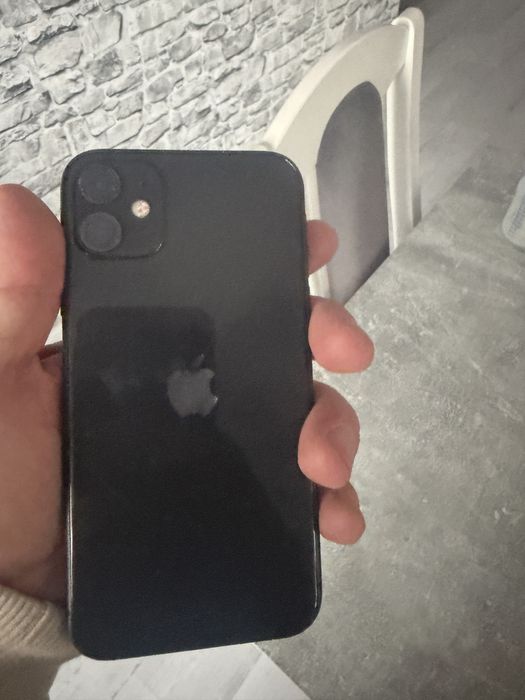 Vand Iphone 11  128GB