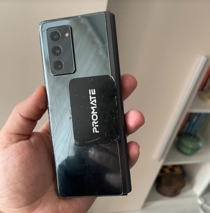 Schimb sau vând Samsung fold 2