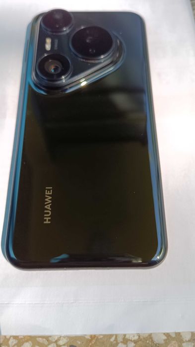 Продавам Huawei Pura80 Pro