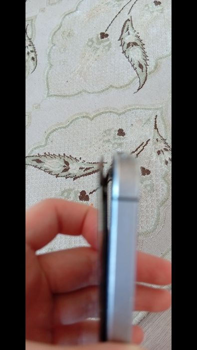 Продам Iphone 5s на запчасти