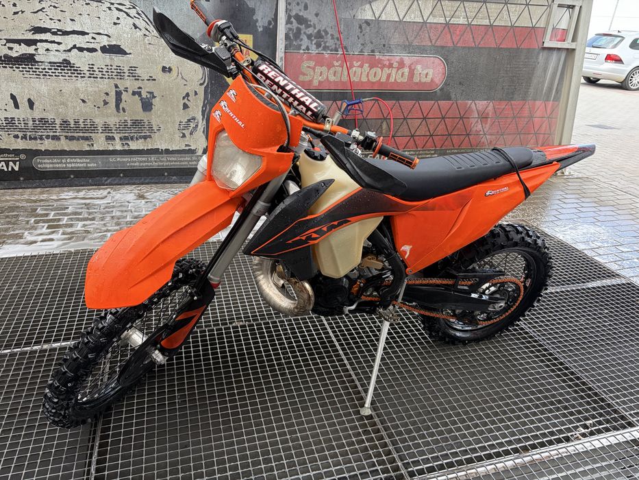 KTM 250, an 2020