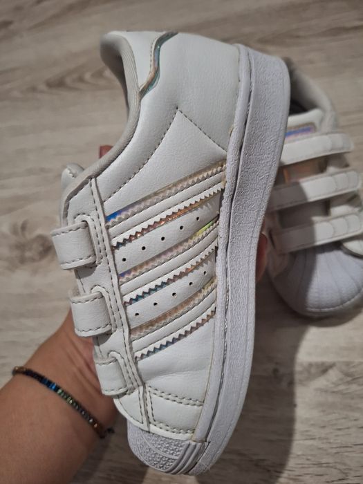Adidași superstar pentru fetițe, mărimea 28