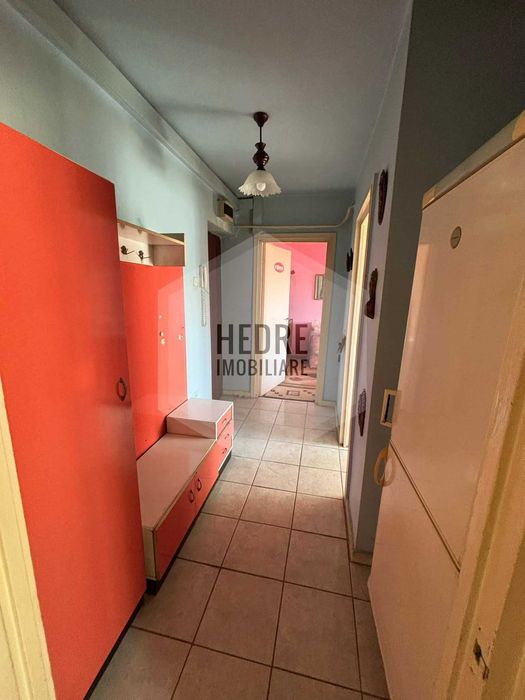 Vanzare apartament 3 camere
