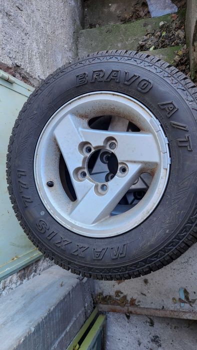 Гуми с джанти за Сузуки Джимни