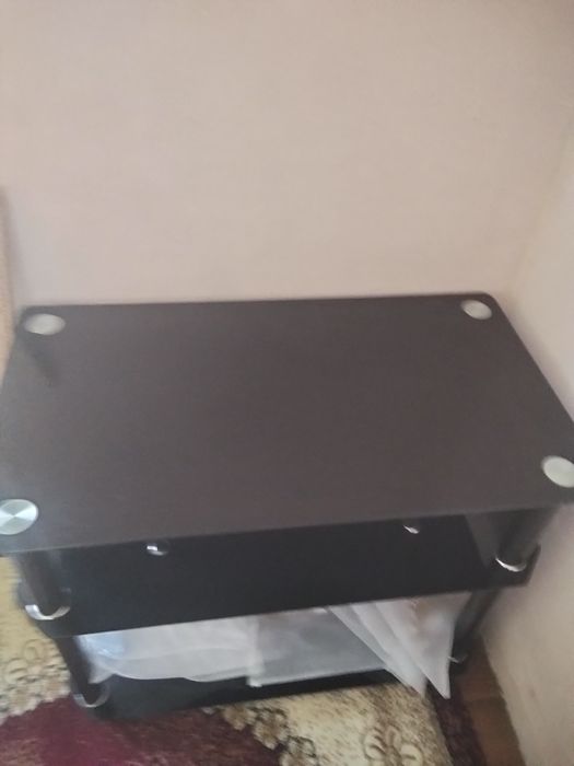 Продам диван 2 кресло и тумбу