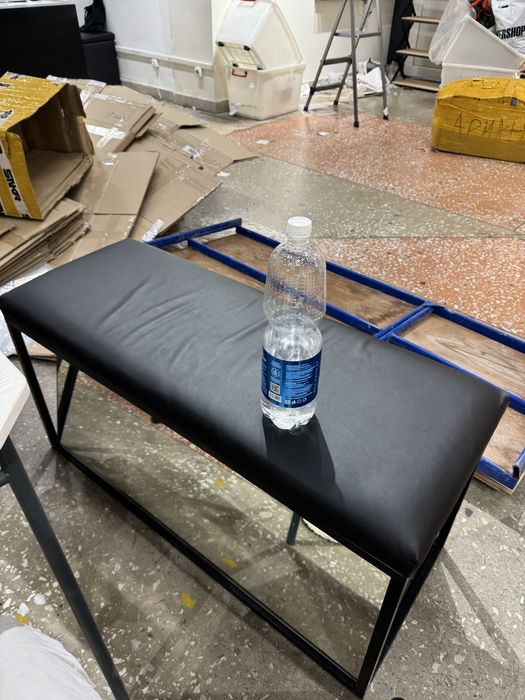 Пуфики с зеркалами для дома или магазина обуви