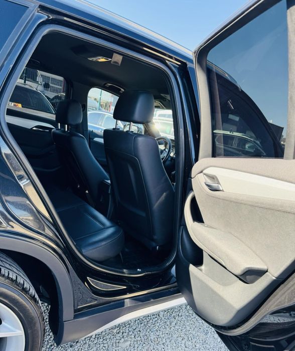 BMW X1  XDrive 2.3D 204hp/AUTOMAT/КОЖА/НАВИ/ОБСЛУЖЕН