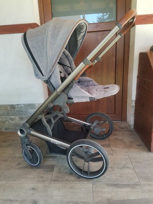 Бебешка количка CANGAROO ICON