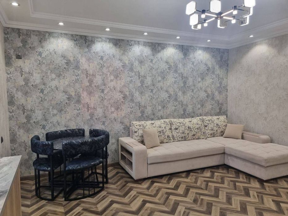 1в2/8/9 Ташсельмаш,Боткина,парк Ашхабад,Шохона Кафе,45 м2 с ремонтом