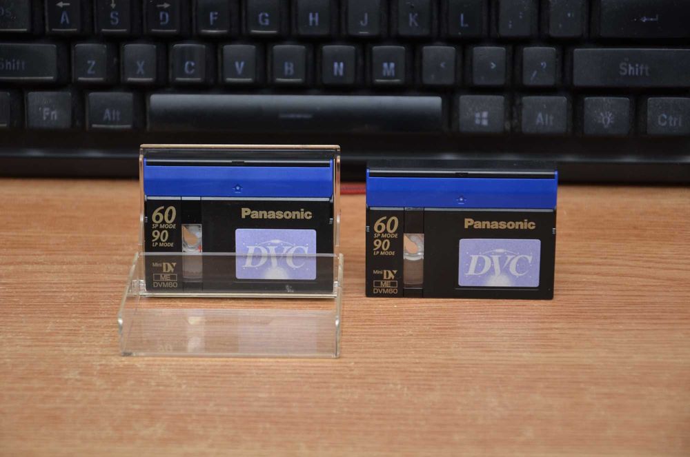 Doua casete DV Panasonic