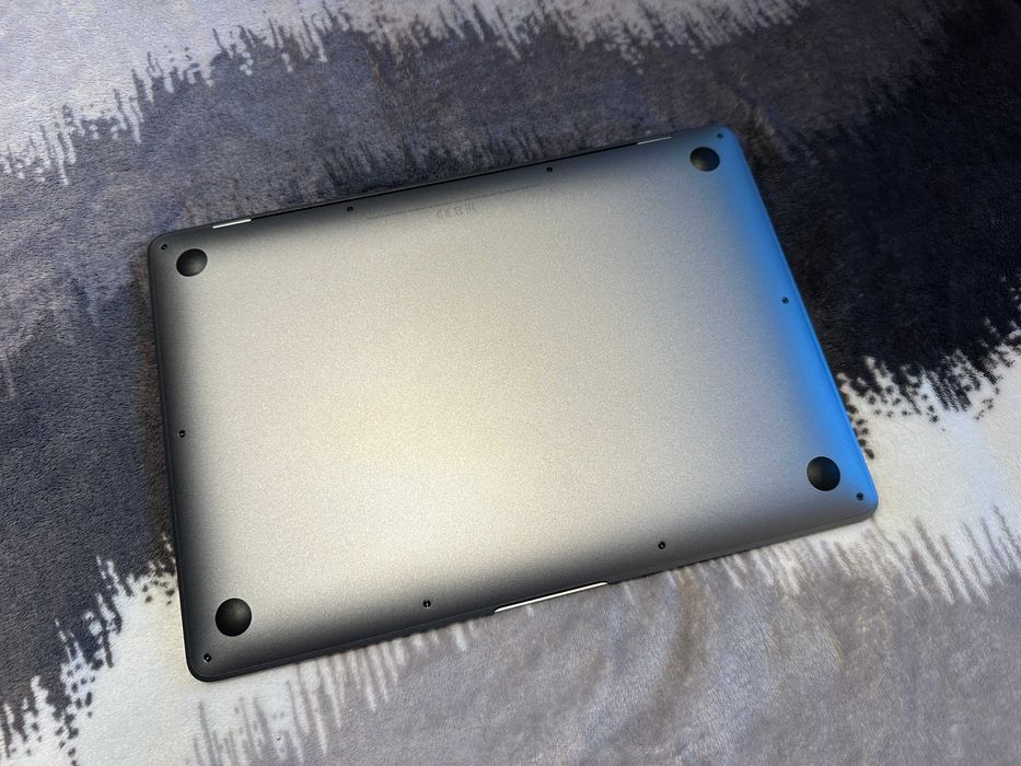 Apple Macbook Air M1 8GB RAM 512GB Storage