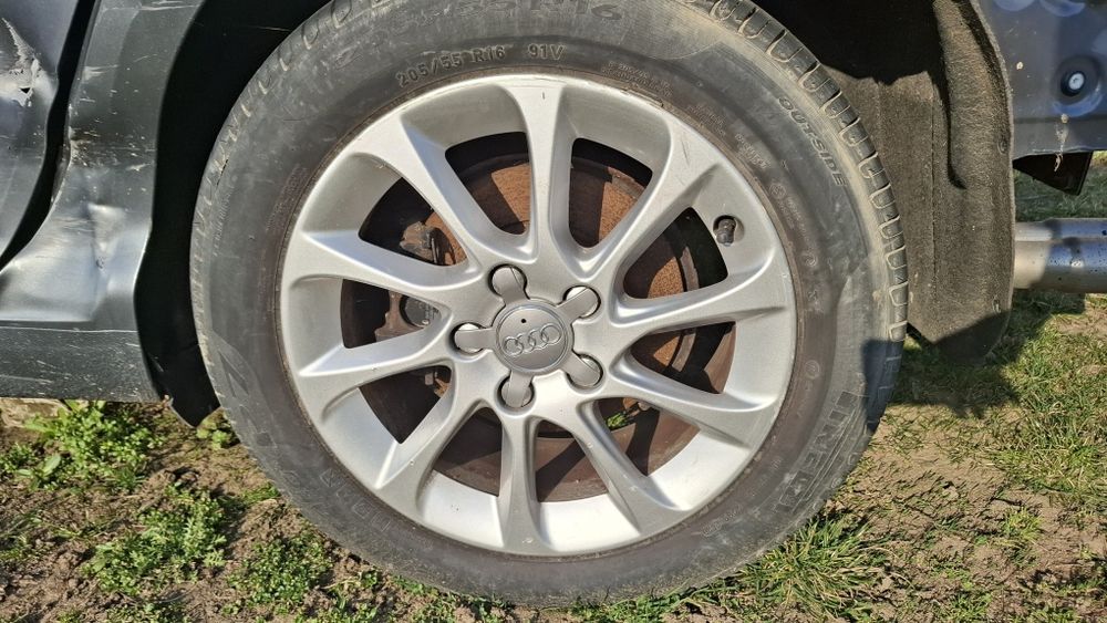 Jante Audi A3 8V 8P, VW Golf 5 6 7 205/55R16 Pirelli de vara