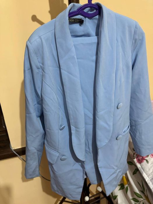 Двойка голубой цветь