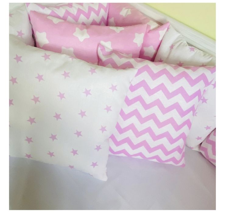 Манеж-кровать с матрасом