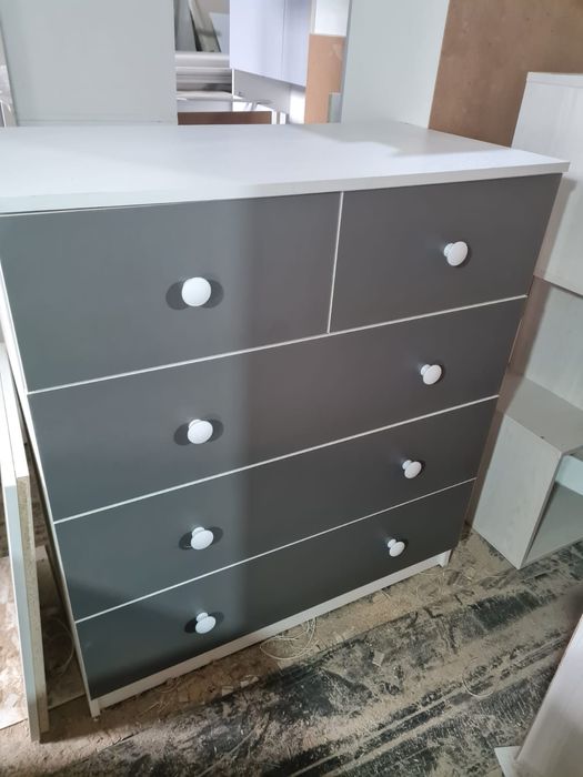 Продам комод новый