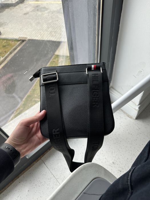 Барсетка томми в хорошем качестве