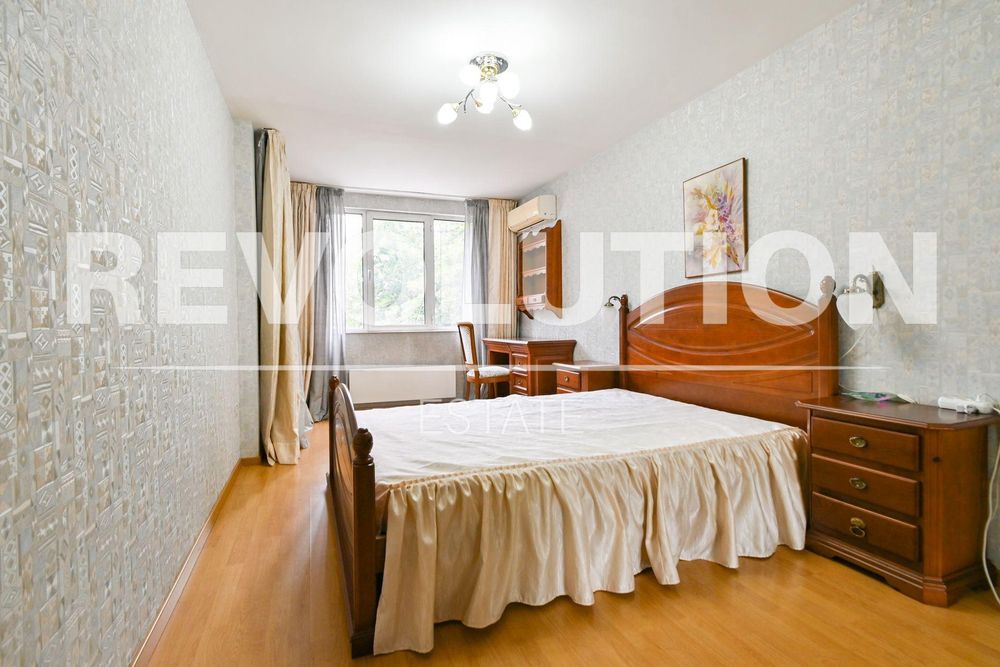 Дава се под наем Тристаен апартамент в София, Хиподрума - 88 кв.м за 800 € - Снимка #5