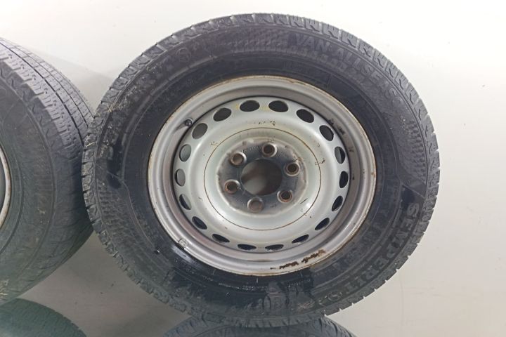 Jante otel cu anvelope 235/65 R16C M+S Semperit 6 1/2Jx10H2 Et62 6x13