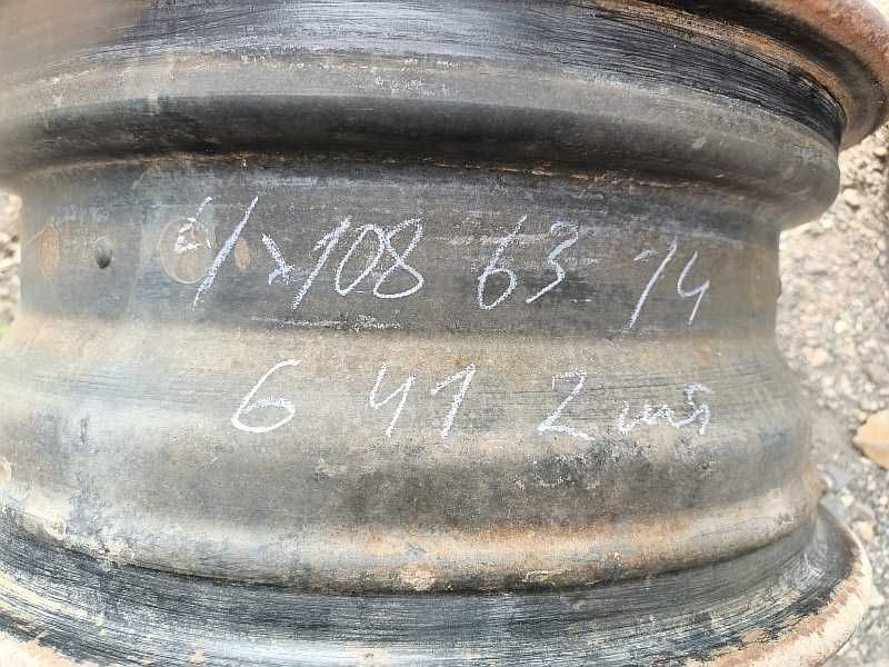 Продам оригинальные металлические диски на Ford