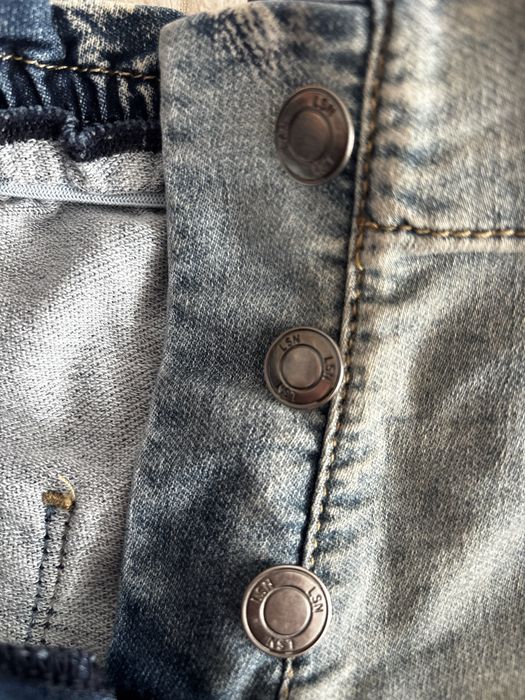 Дънкови къси панталонки LSN Denim с колан на цветя – Размер XS (12)