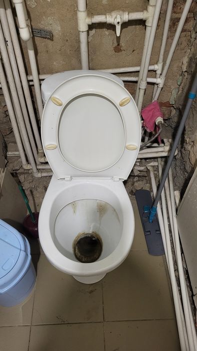 Продаётся унитаз