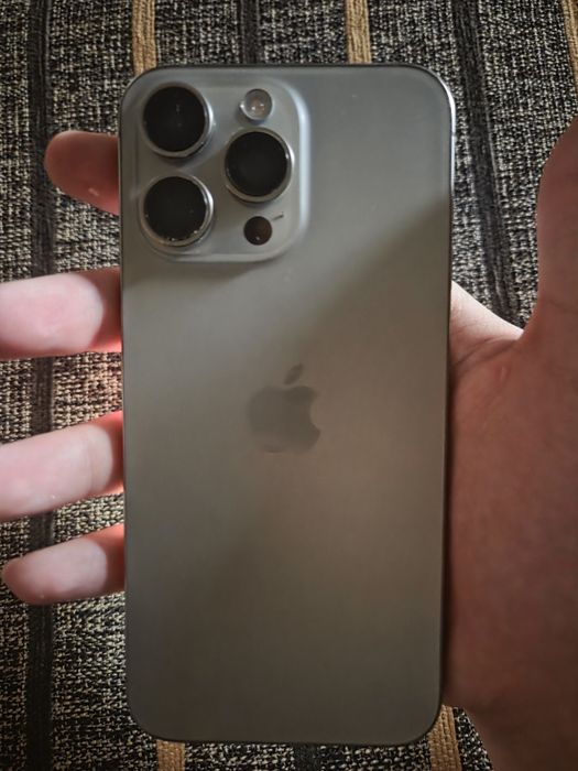 iPhone 15 Pro Max