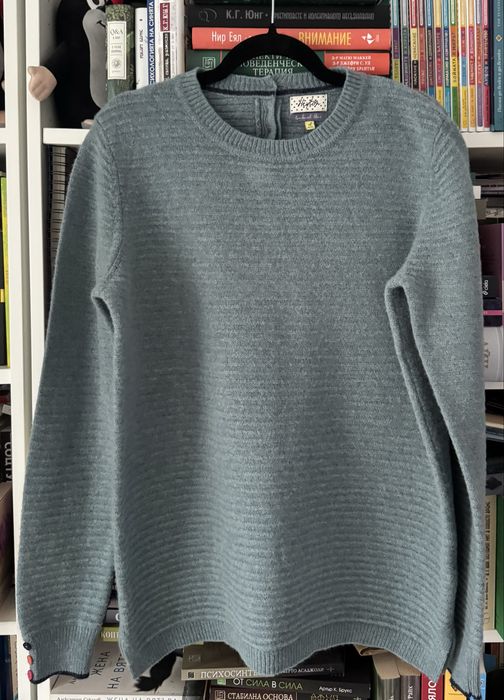 Вълнен пуловер ХЛ размер