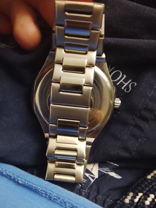 Часы наручные металлические