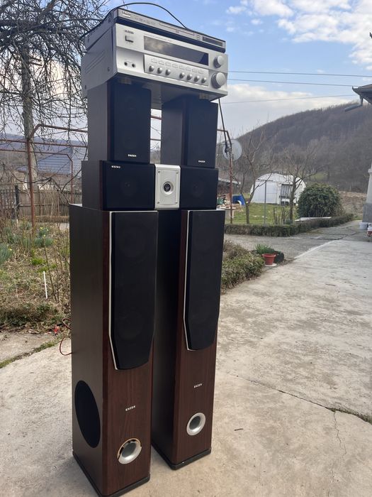 Boxe si statie cu DVD ENZER