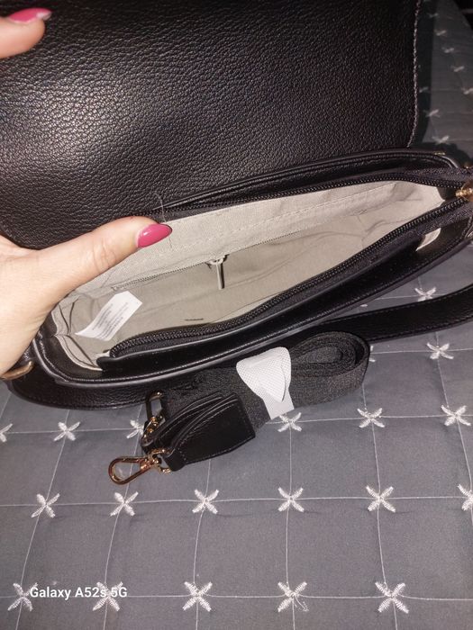 Чисто нова дамска чанта