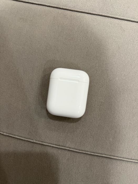 Продам наушники AirPods