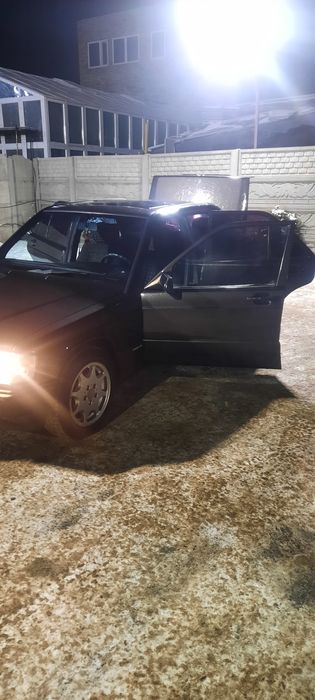 Продам Мерседес 190