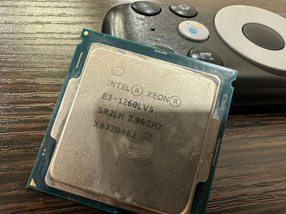 Процессор XEON e3-1260L V5