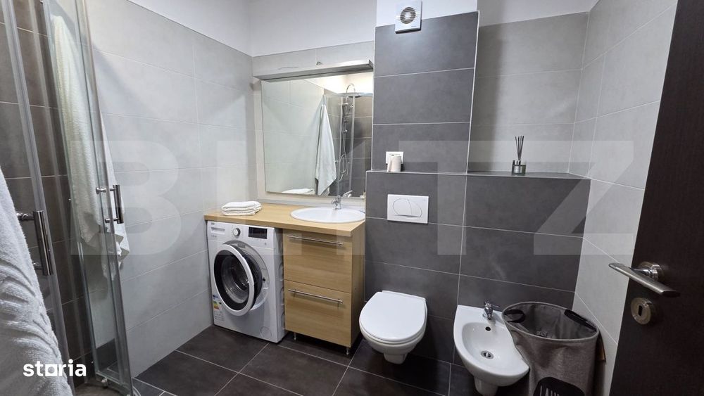 Apartament cu 2 camere, open space, zona Tractorul