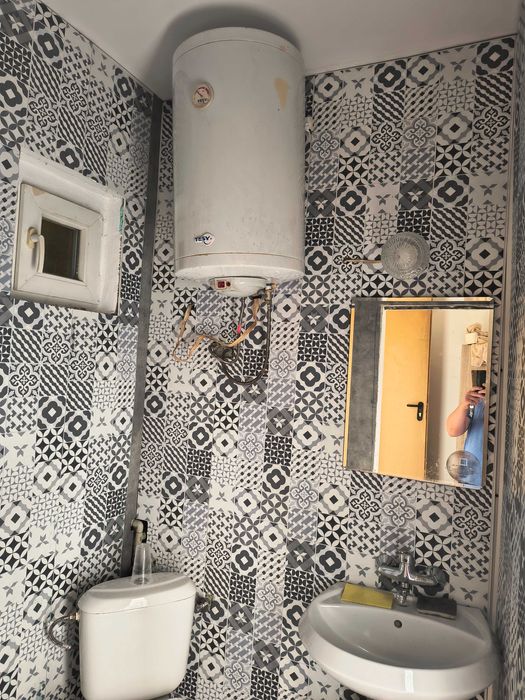 Дава се под наем Едностаен апартамент в Бургас, Пристанище Бургас - 22 кв.м за 25.5 € - Снимка #4