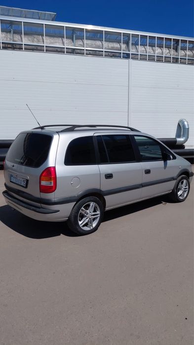 Продам Opel Zafira 2002