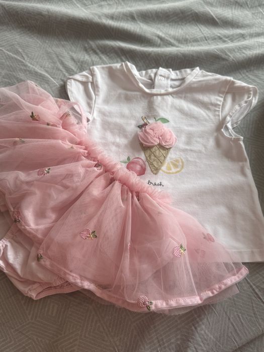 Комплект на Mayoral 6-9 месеца