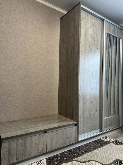 Мебель в спальню, прихожую или в подростковую комнату