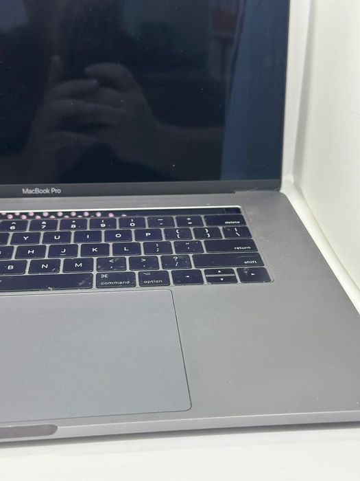 Laptop Apple MacBook Pro 15, Intel Core I7, 16GB RAM, 512GB SSD, -A-