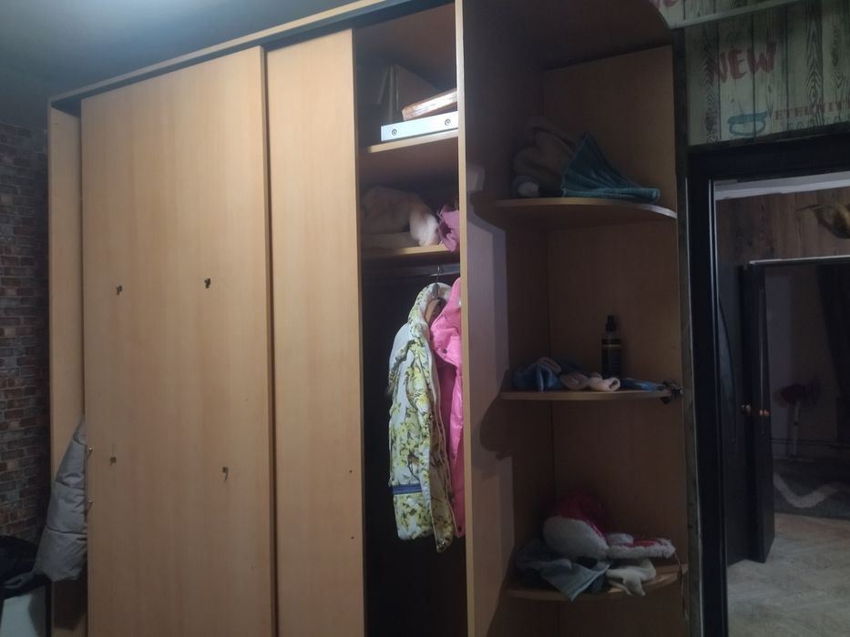 Большой шкаф шкаф
