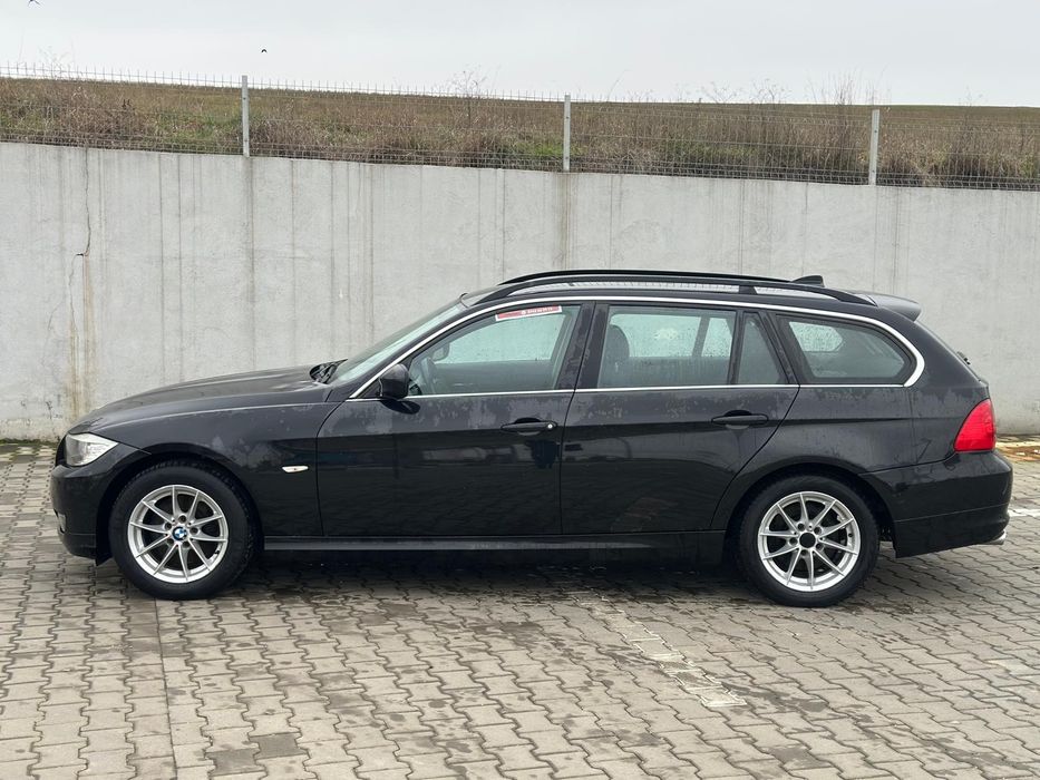 BMW E91,An 2009,318d 143cp ,Euro 5,Navigație,Recent adusa